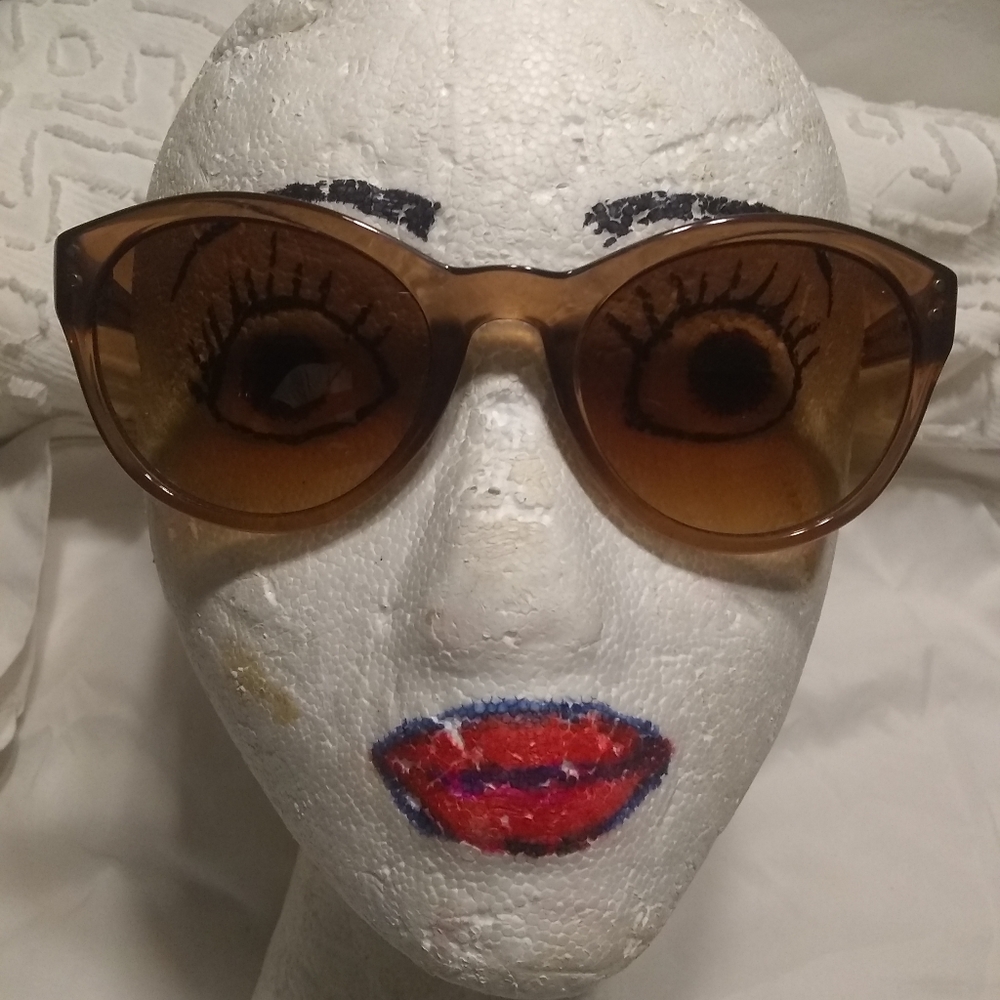 Talbots sunglasses - Picture 13 of 13